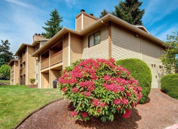 Building Exterior Side View at Chambers Creek Estates, Washington, 98467