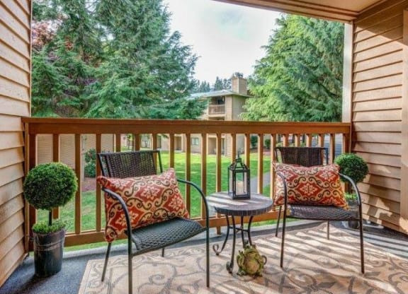 Patio and chairs at Chambers Creek Estates in University Place, WA 98467