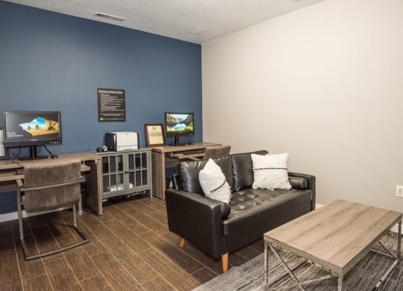 Creekside Village Business Center