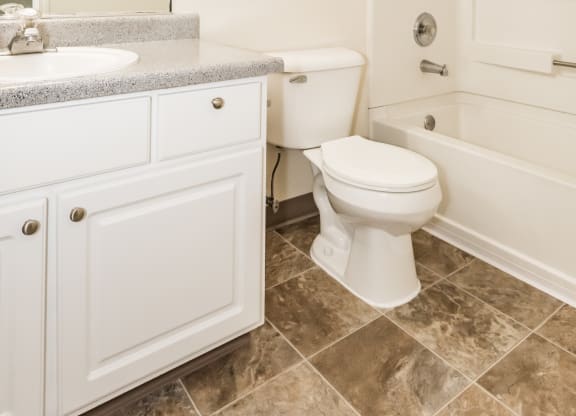 Elmonica Court vacant 2x1 bathroom, Beaverton, OR , 97006