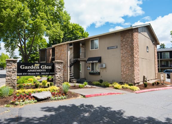 Garden Glen Leasing Office