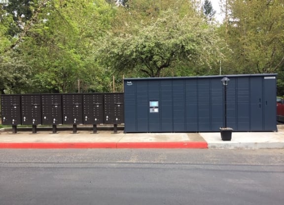 24 Hour Package Lockers at Hathaway Court Apartments, Oregon