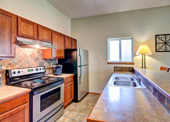Maple Pointe Clubhouse Interior Kitchen