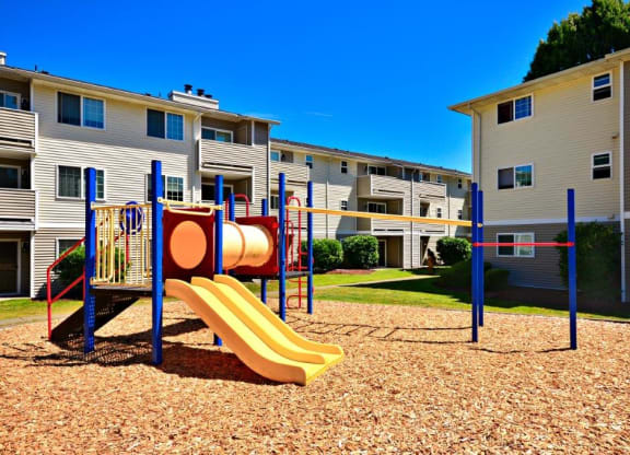 Maple Pointe Playground