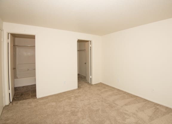 Martinazzi Village Vacant Master Bedroom