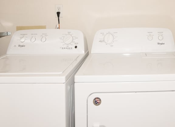 Martinazzi Village Washer & Dryer