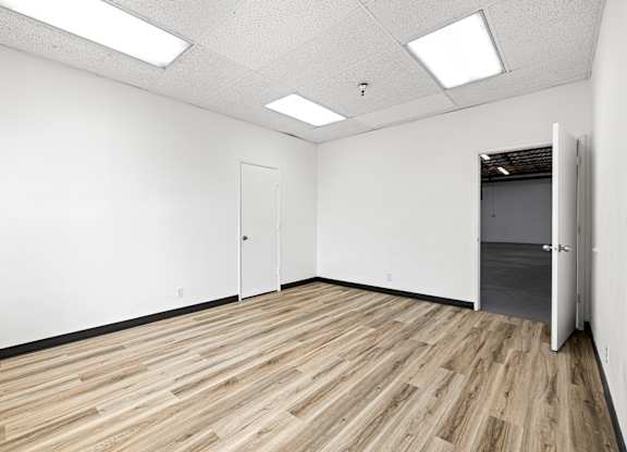 Park 219 South Office Space