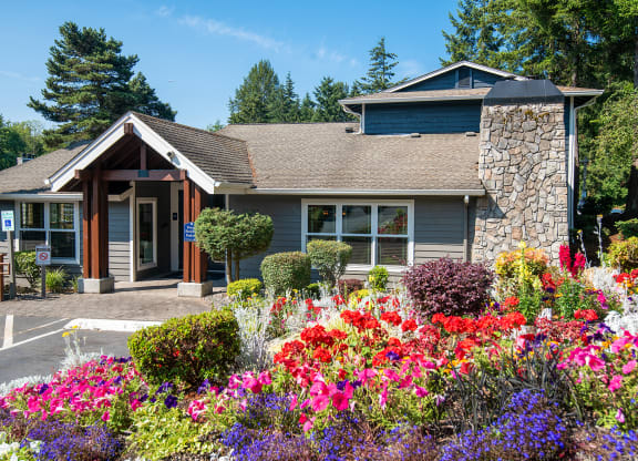 Clubhouse Exterior at Pembrooke Apartment Homes, Washington, 98032