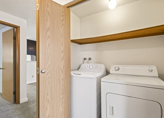 Washer Dryer In Unit at Pembrooke Apartment Homes, Kent, 98032