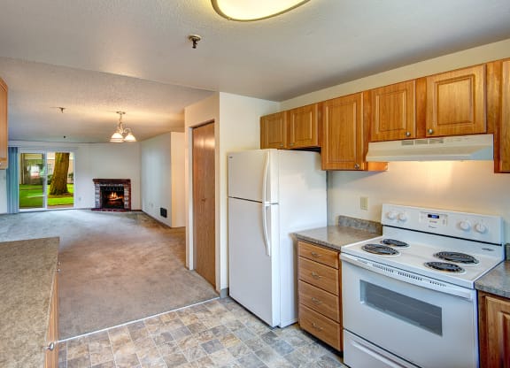 Upgraded Kitchen & Dining Room at Riverwood Apartments, Kent
