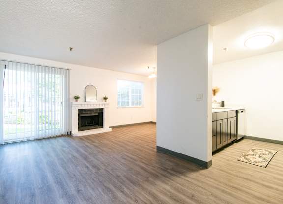 Vacant upgraded living spaces at Riverwood Apartments, Kent, Washington 98032