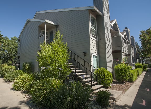 Rocklin Gold Building Exterior Front Entry