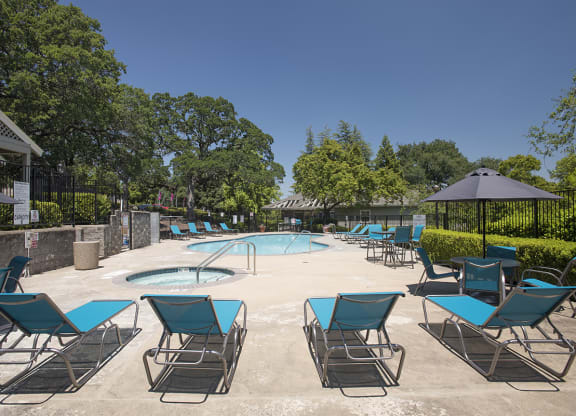Rocklin Gold Pool Deck & Lounges