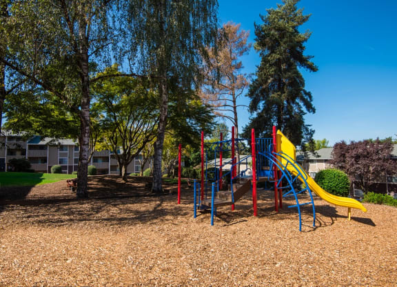 Rolling Hills Playground at Rolling Hills Apartments, Oregon, 97062