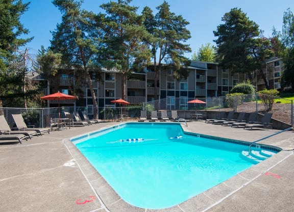 Rolling Hills Pool & Lounge Chairs at Rolling Hills Apartments, Tualatin