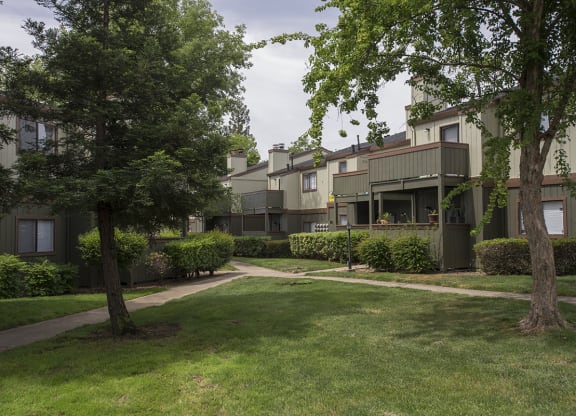 Sierra Glen Building Exteriors Green Space