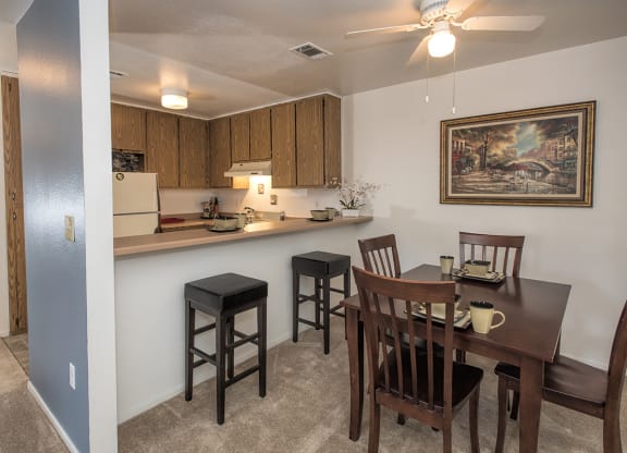 Sierra Glen Model Dining Room