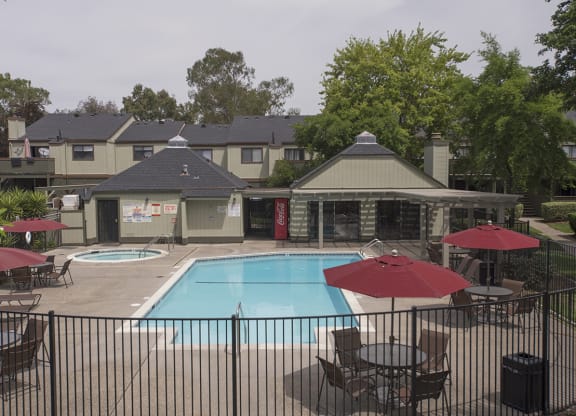 Sierra Glen Pool & Spa