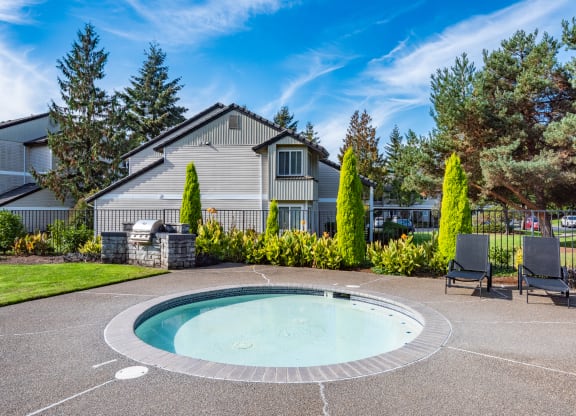Sir Charles Court outdoor wading pool, Beaverton, OR, 97006