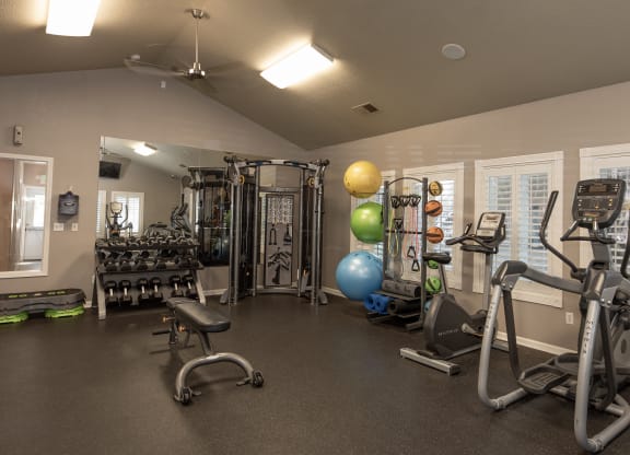 Stanford Heights fitness center and equipment