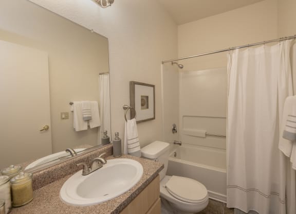 Stanford Heights main bathroom
