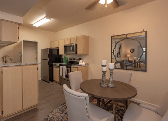 Stoneridge model 1 dining room to kitchen view