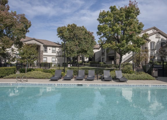 Stoneridge Swimming Pool