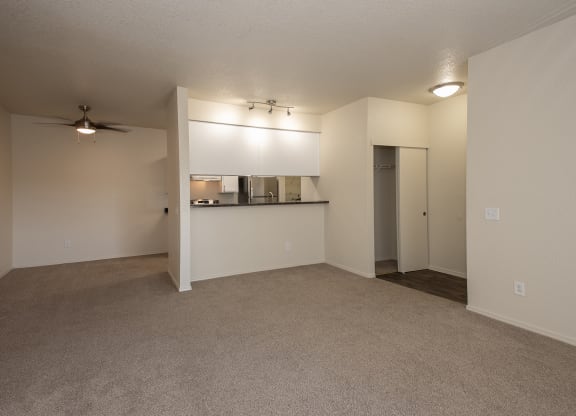 Vacant dining room and entry at Sunset Summit, Rocklin, CA 95765