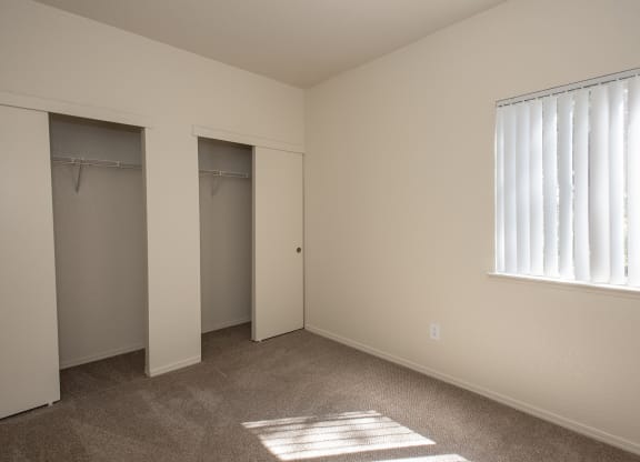 Vacant second bedroom at Sunset Summit, Rocklin, CA 95765