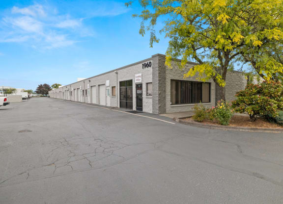 Sunset West Business Park leasing office exterior entry
