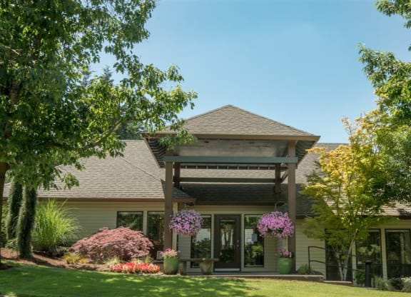 Sunstone Parc Clubhouse Exterior Entry