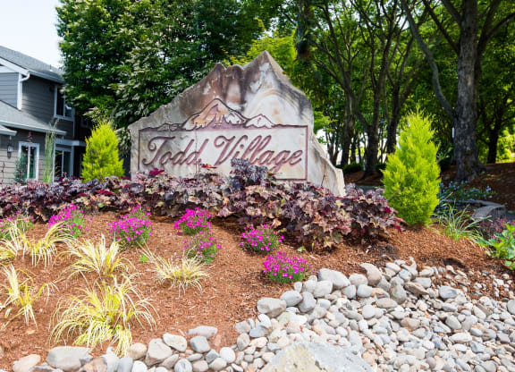 Monument Sign at Todd Village Apartments, Tualatin