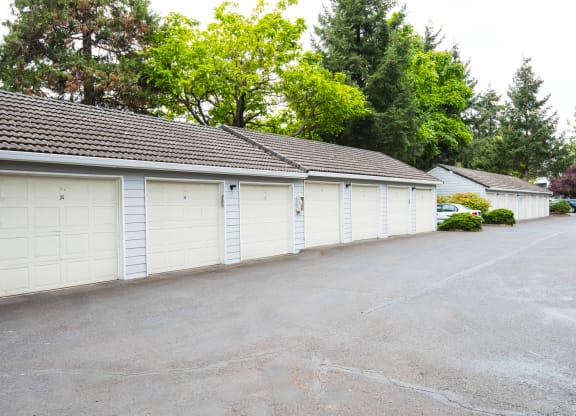 Garages at Valley River Court, Eugene, OR