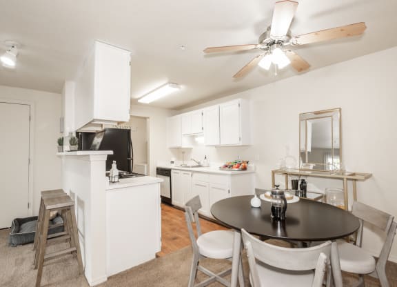 Dining With Kitchen at Valley River Court, Eugene