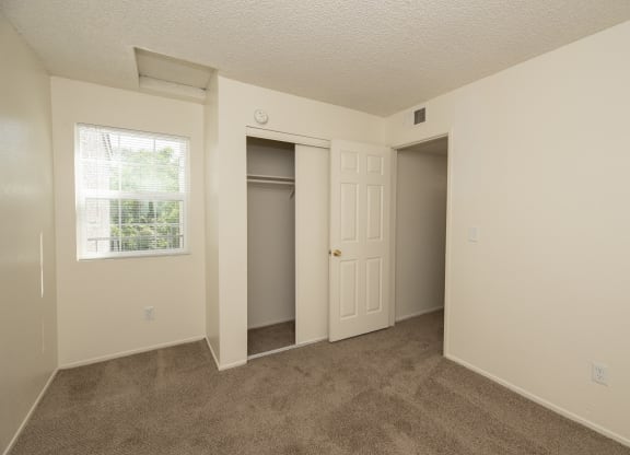 vacant 2x2 second bedroom at Woodbridge Apartments, Sacramento, 95833