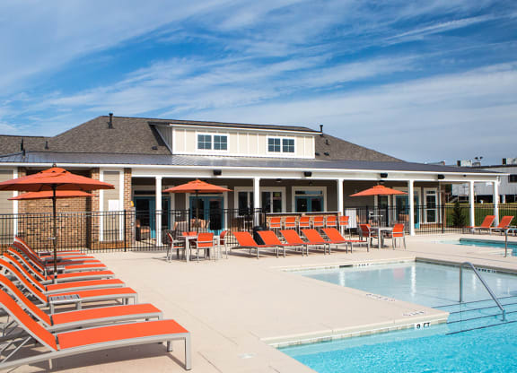 119 South apartments pool area
