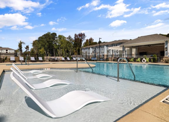 the pool at the preserve at ballantyne commons apartments