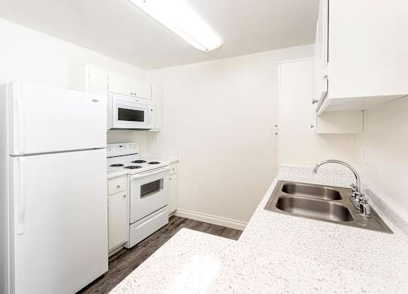 Modern Kitchen at Woodbridge Gardens, Toluca Lake, CA
