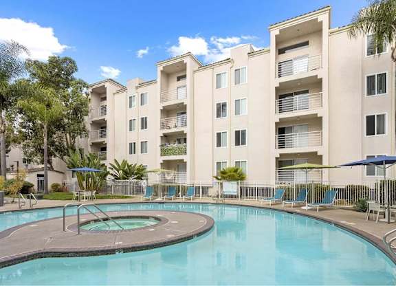 Large Pool at La Regencia Apartments, San Diego, CA, 92122