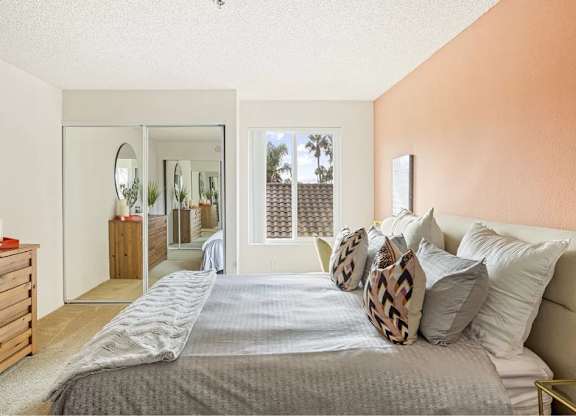 Gorgeous Bedroom at La Regencia Apartments, California, 92122