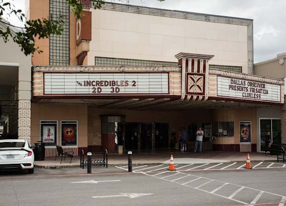 A movie theater is showing the movie "The Incredibles 2" in 2D and 3D.