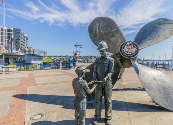 Monument at Marina Square, Bremerton