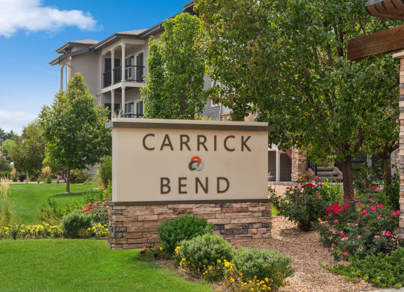 Carrick Bend luxury apartments 11525 Community Center Dr., Northglenn, CO 80233
