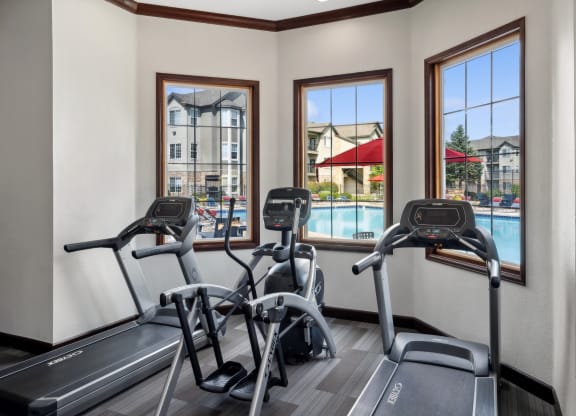 fitness center at Red Hawk Ranch apartments