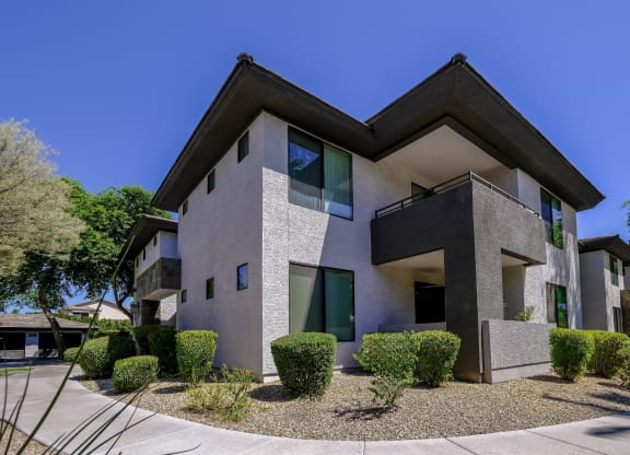 exterior view of Avora luxury apartments Phoenix, AZ