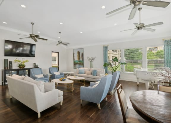 social lounge at Retreat at Wylie 55+ senior apartments
