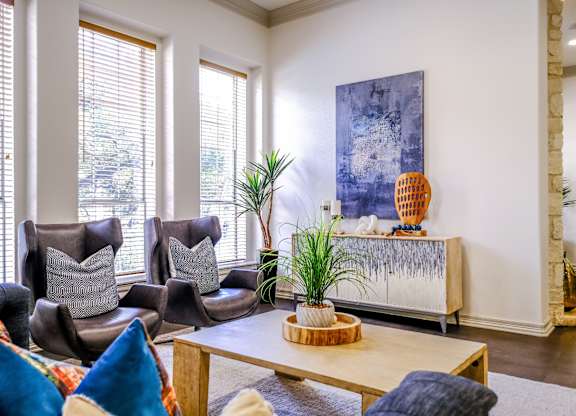 resident social lounge at San Marin apartments