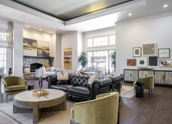 social lounge with plenty of conversation areas at Stoneleigh on Spring Creek apartments