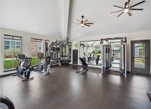 fitness center at Carrick Bend apartments