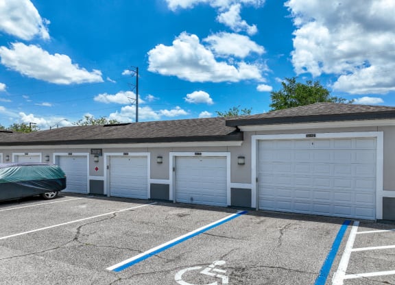 garages at The Reserves at Alafaya apartments